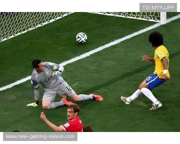 网红足球赛爆笑乌龙球！全场大笑